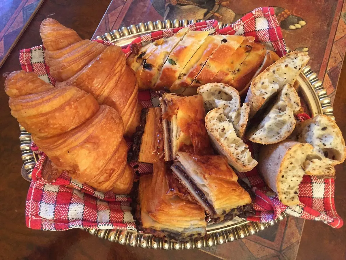 52 Clichy - D'hôtes Couette-café Paris