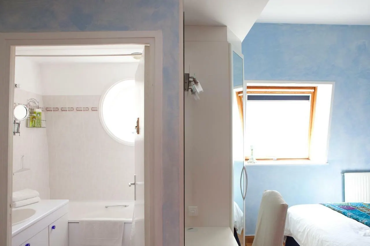 Bed & Breakfast 52 Clichy - D'hotes *